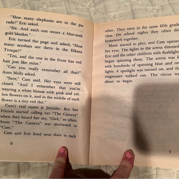 Cam Jansen and the mystery of the circus clown - Picture 3 of 8